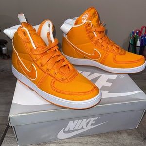 Nike supreme high vandal doc browns, size 9.5 in great condition